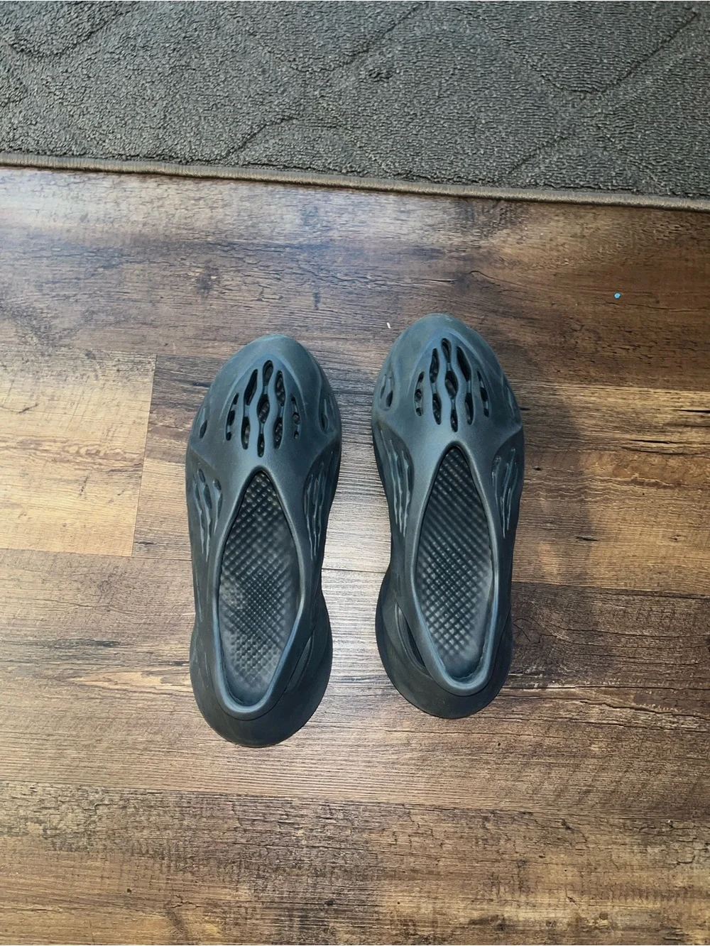 2022 Adidas Yeezy Foam Runner “Onyx”
